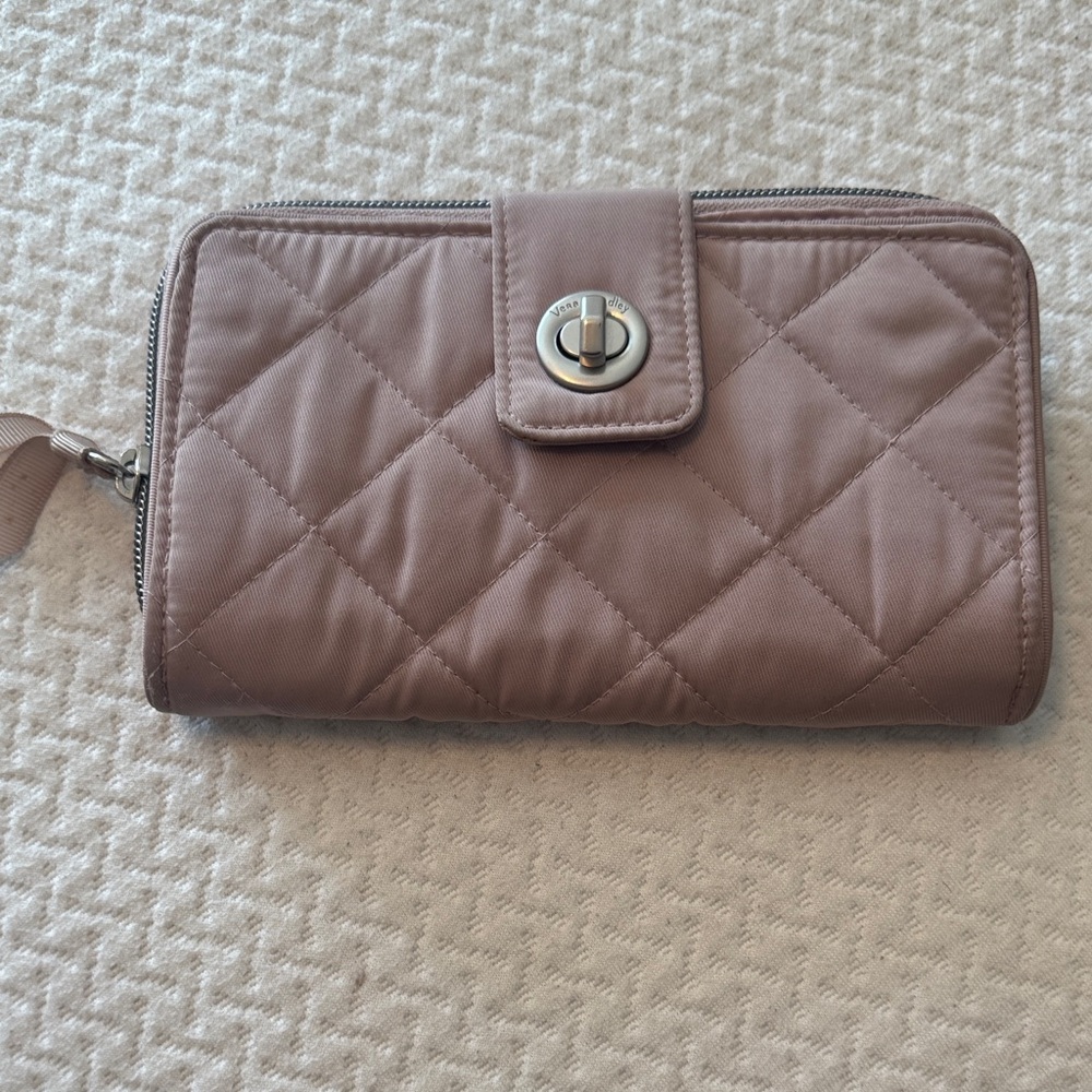 Vera Bradley Quilted Light pink Turnlock Wallet